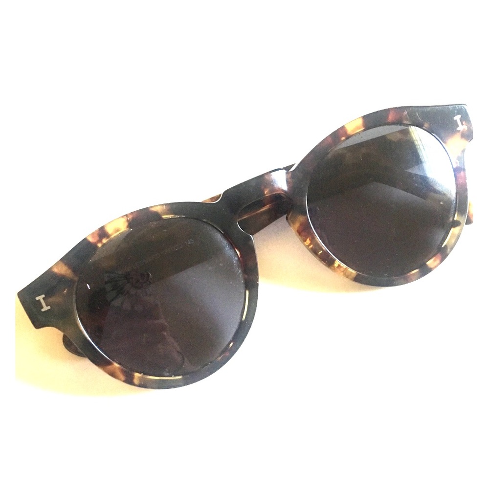 Illesteva Leonard tortoise sunglasses